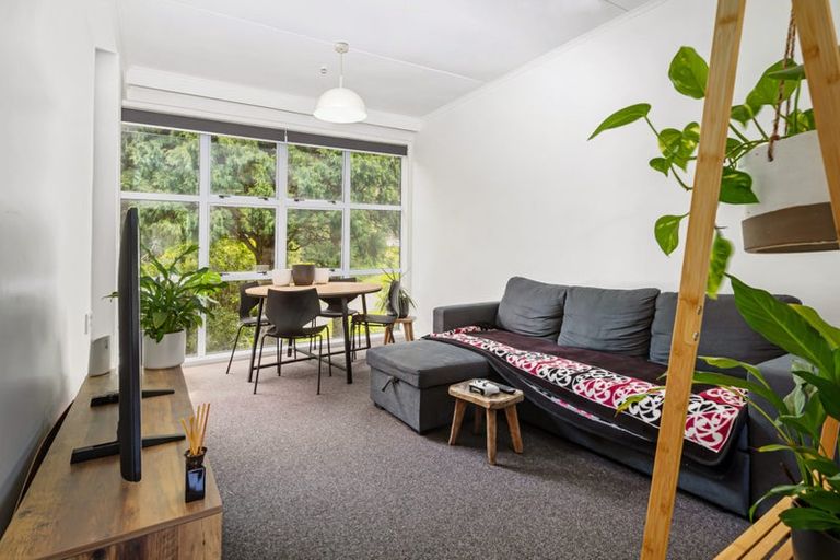 Photo of property in 146 Glenmore Street, Northland, Wellington, 6012