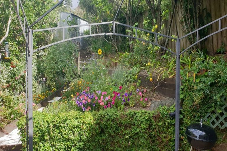 Photo of property in 28 Langana Avenue, Browns Bay, Auckland, 0630