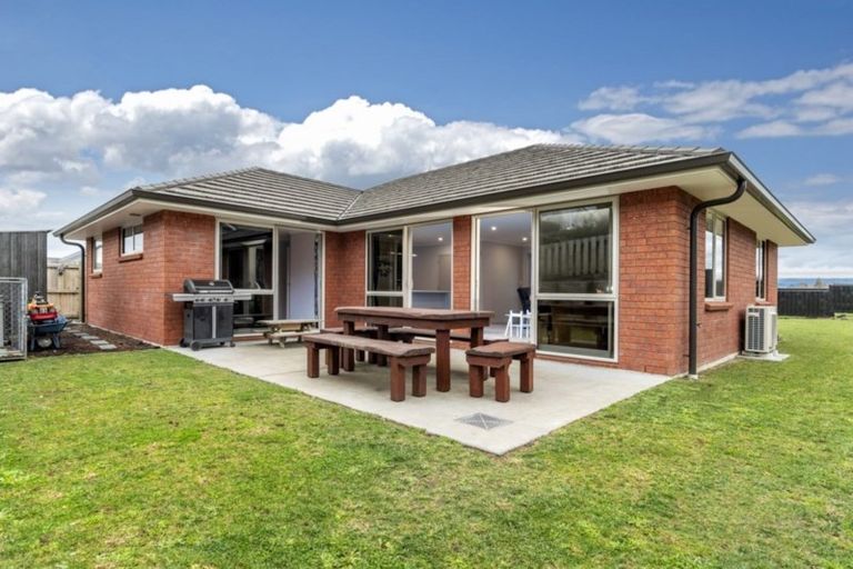 Photo of property in 6 Cavan Close, Omokoroa, 3114