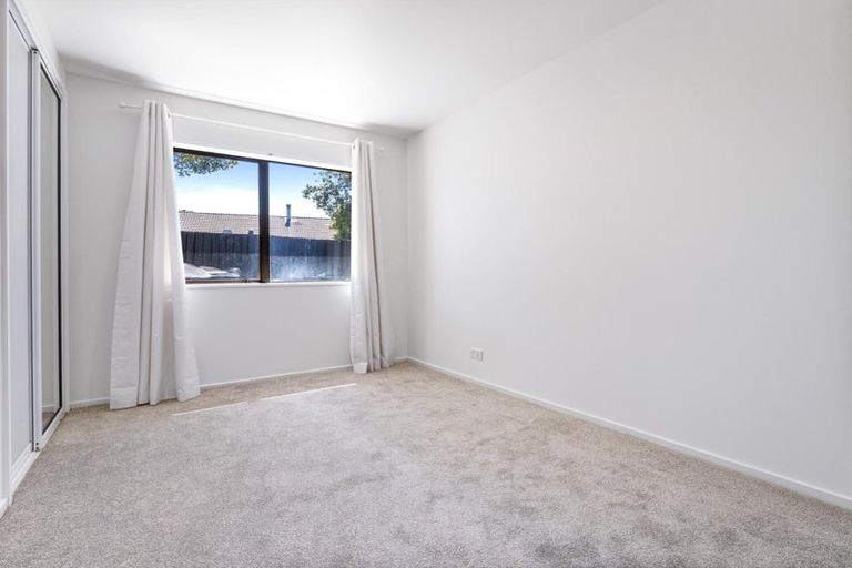 Photo of property in 2/487 Pages Road, Bexley, Christchurch, 8061