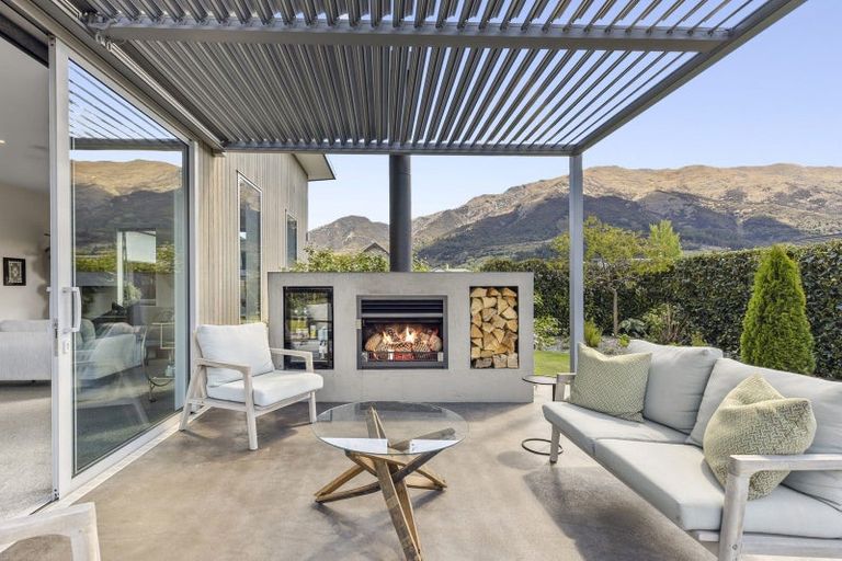 Photo of property in 10 Teal Place, Lake Hawea, Wanaka, 9382