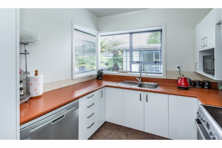 Photo of property in 48 Sylvan Street, Hillmorton, Christchurch, 8024