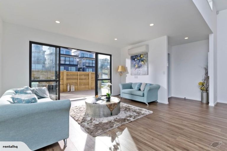 Photo of property in 39 Ascension Crescent, Orewa, 0931