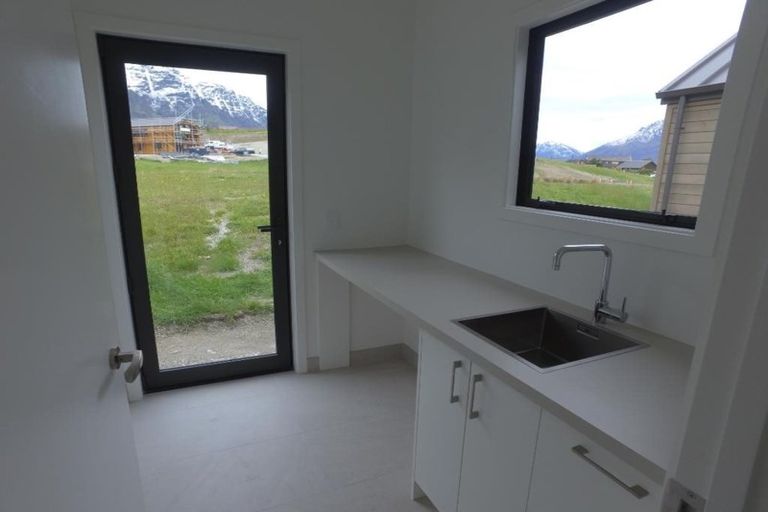 Photo of property in 4 Polperro Court, Jacks Point, Queenstown, 9371