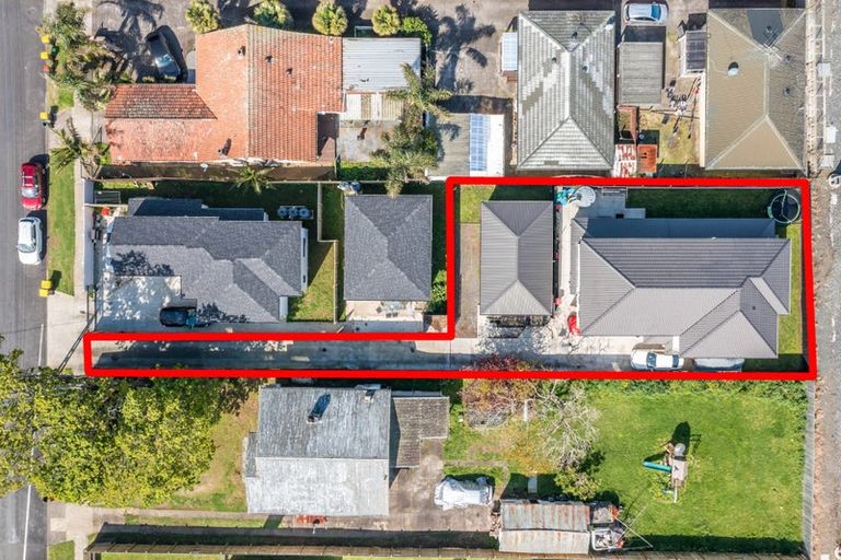 Photo of property in 33a Clendon Avenue, Papatoetoe, Auckland, 2025