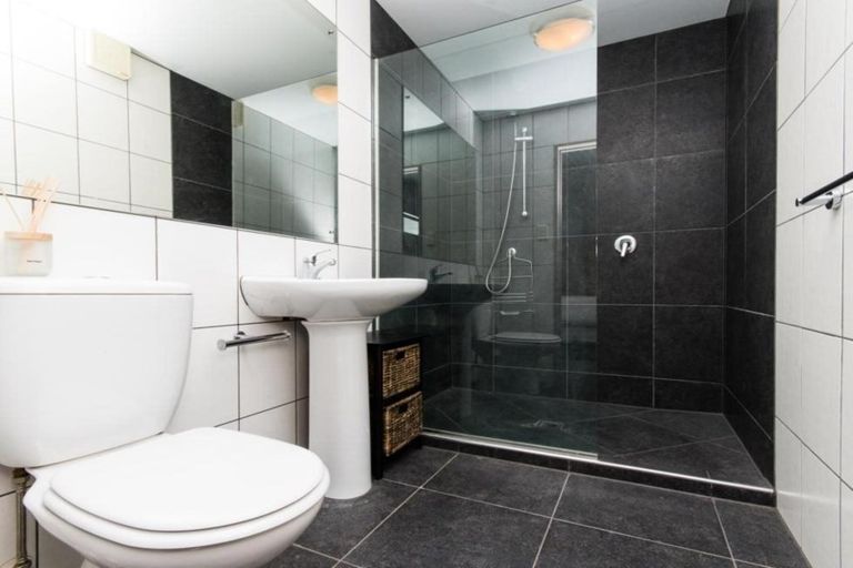 Photo of property in 104 Charles Street, Westshore, Napier, 4110