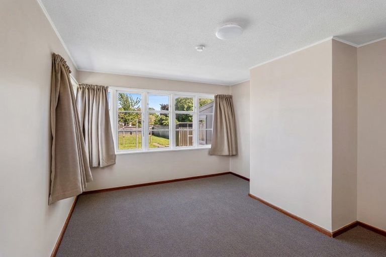 Photo of property in 33 Quinns Road, Shirley, Christchurch, 8013