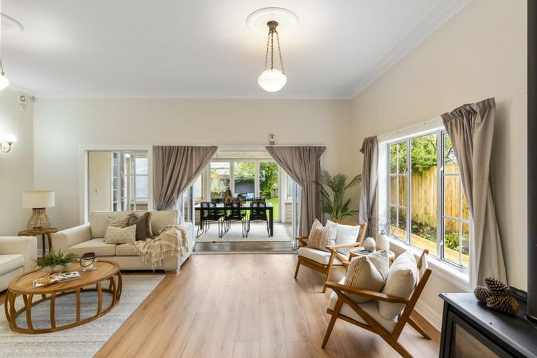 Photo of property in 33 Churchill Road, Cockle Bay, Auckland, 2014