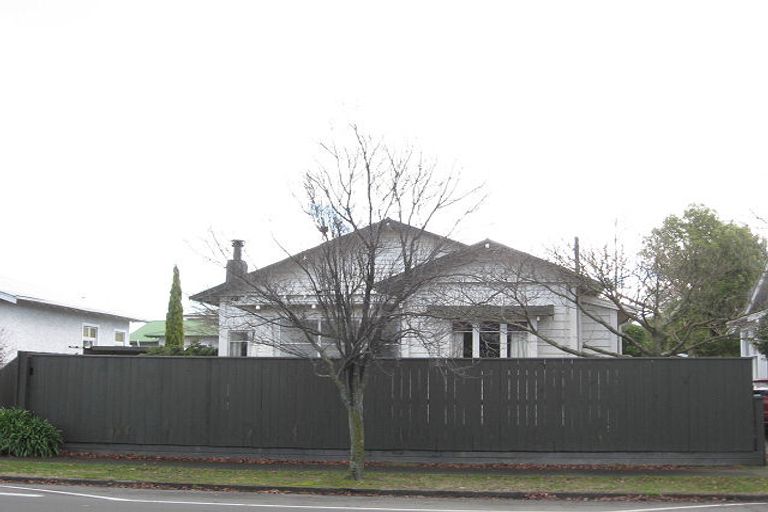 Photo of property in 402 Nelson Street North, Hastings, 4122