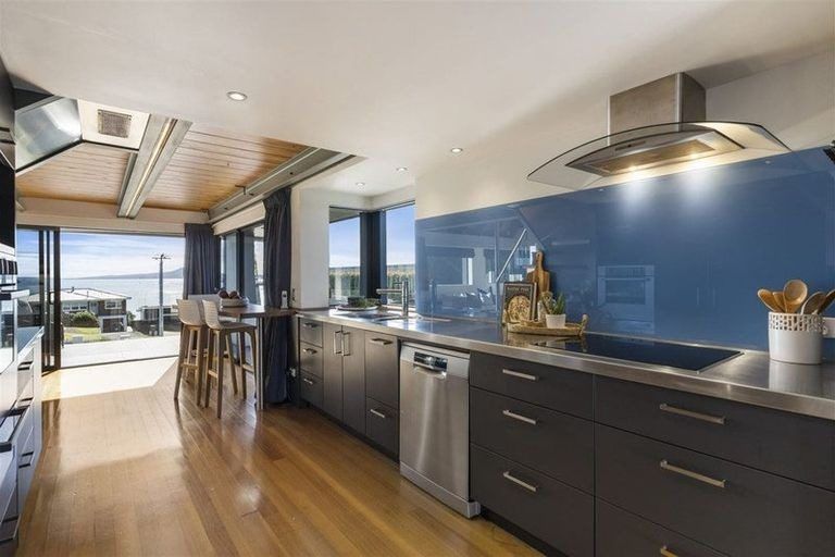 Photo of property in 40 Takutai Avenue, Bucklands Beach, Auckland, 2012