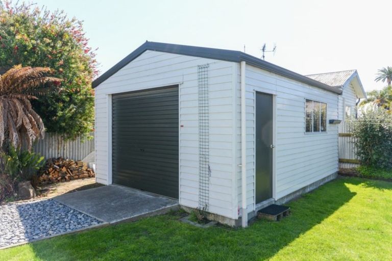 Photo of property in 115 Vigor Brown Street, Napier South, Napier, 4110