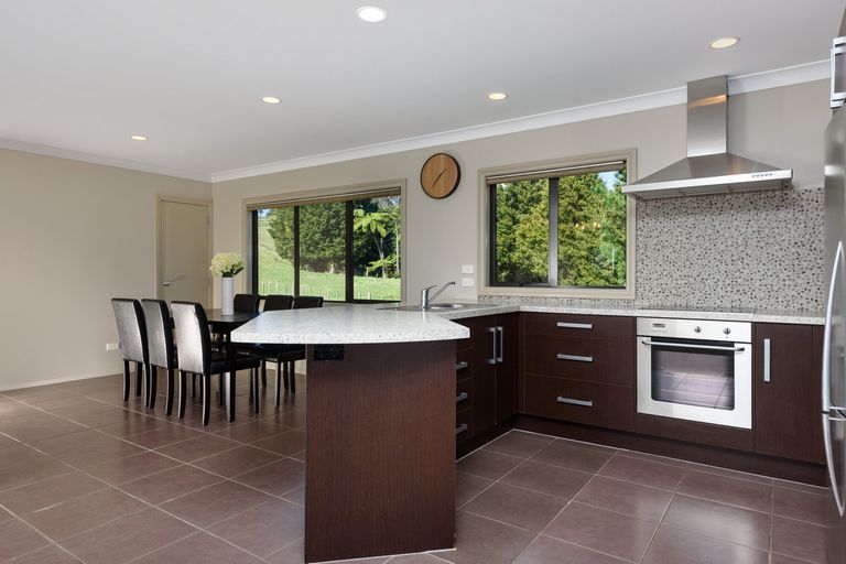 Photo of property in 312 Waitaha Road South, Welcome Bay, Tauranga, 3175