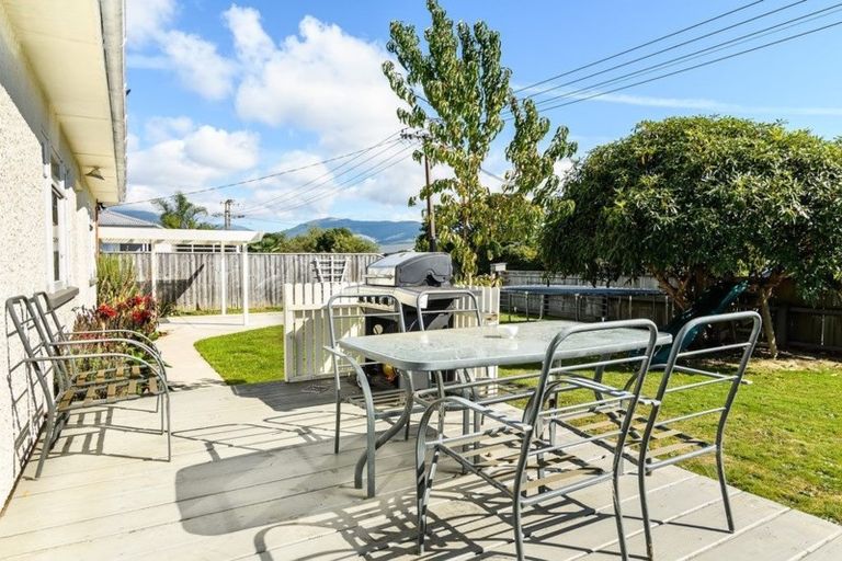 Photo of property in 11 Mcglashen Street, Motueka, 7120