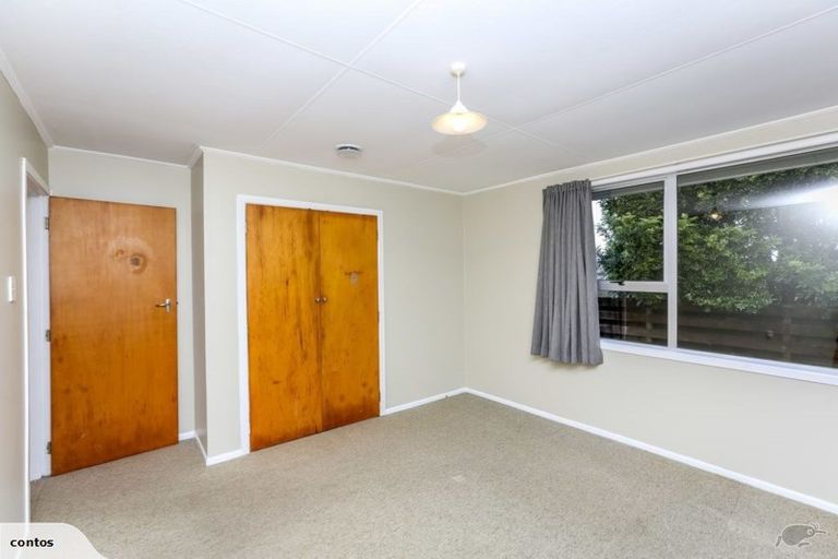 Photo of property in 6 Sycamore Grove, Lower Vogeltown, New Plymouth, 4310
