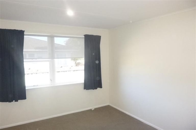 Photo of property in 60a Glen Road, Stokes Valley, Lower Hutt, 5019