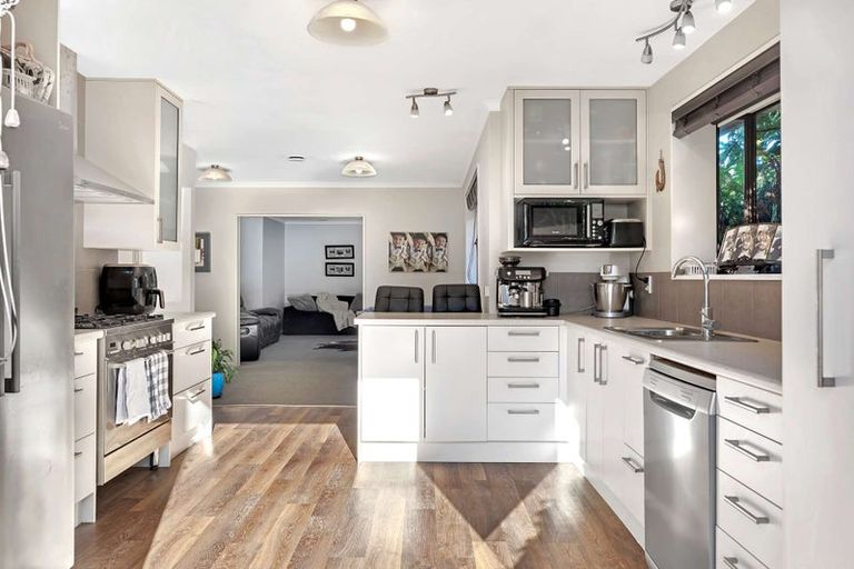 Photo of property in 1 Lacy Gate Place, Woodend, 7610