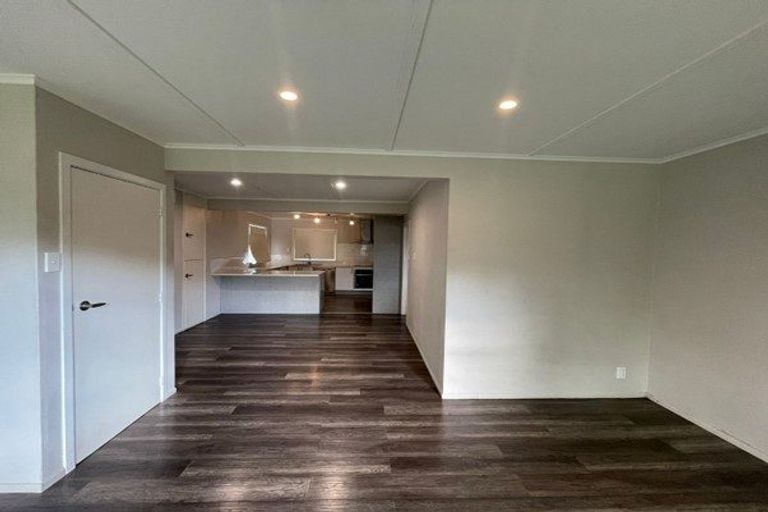 Photo of property in 4 Kay Road, Manurewa, Auckland, 2102