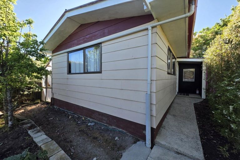Photo of property in 10 Test Street, South Hill, Oamaru, 9400