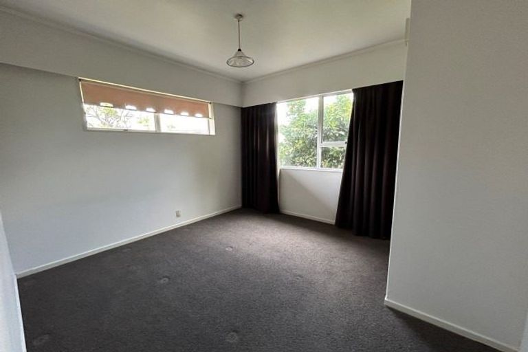 Photo of property in 121a Otumoetai Road, Brookfield, Tauranga, 3110