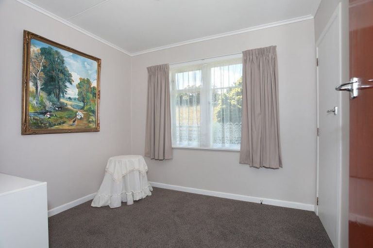 Photo of property in 19 Ingham Street, Halcombe, Feilding, 4779