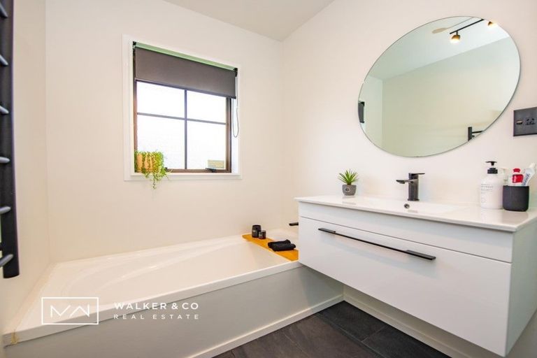 Photo of property in 172 Akatarawa Road, Birchville, Upper Hutt, 5018