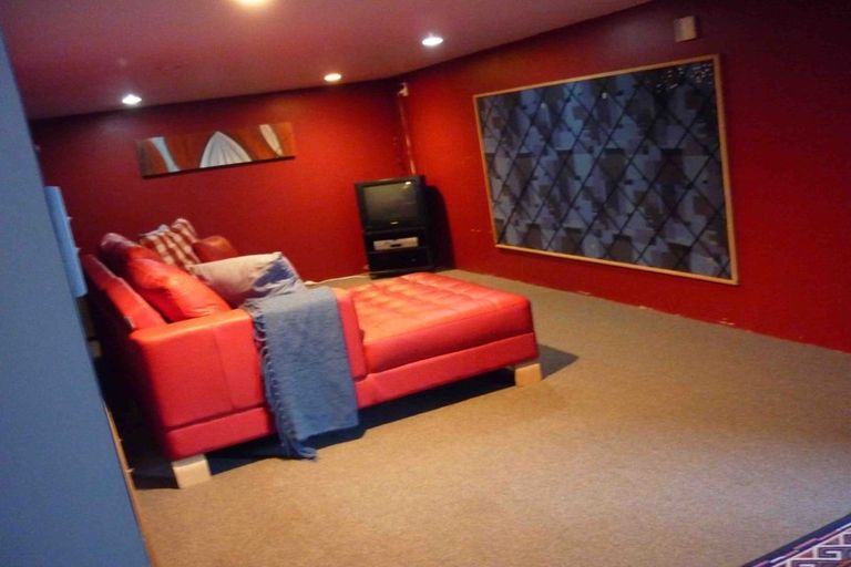 Photo of property in 34 Glenfern Road, Mellons Bay, Auckland, 2014