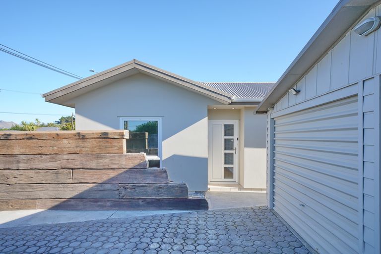 Photo of property in 319 Estuary Road, South New Brighton, Christchurch, 8062