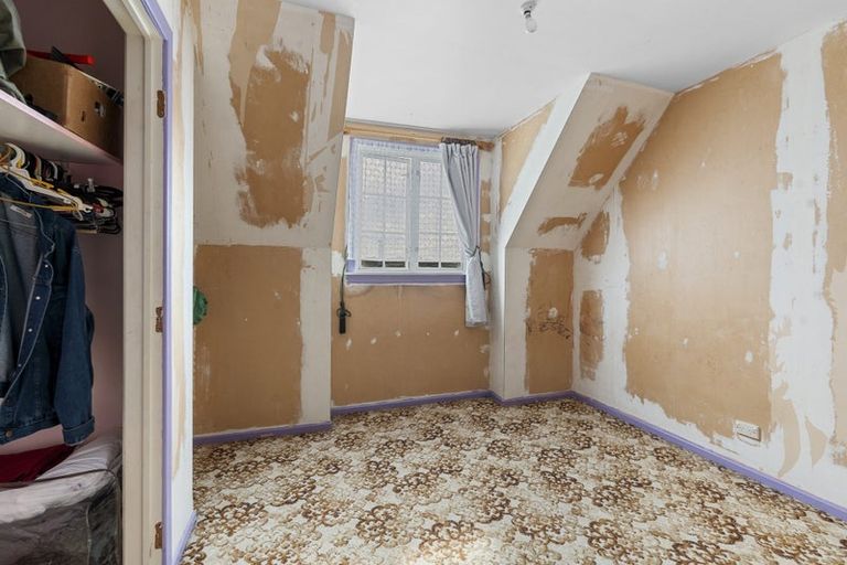 Photo of property in 7 Cracroft Street, Waitara, 4320