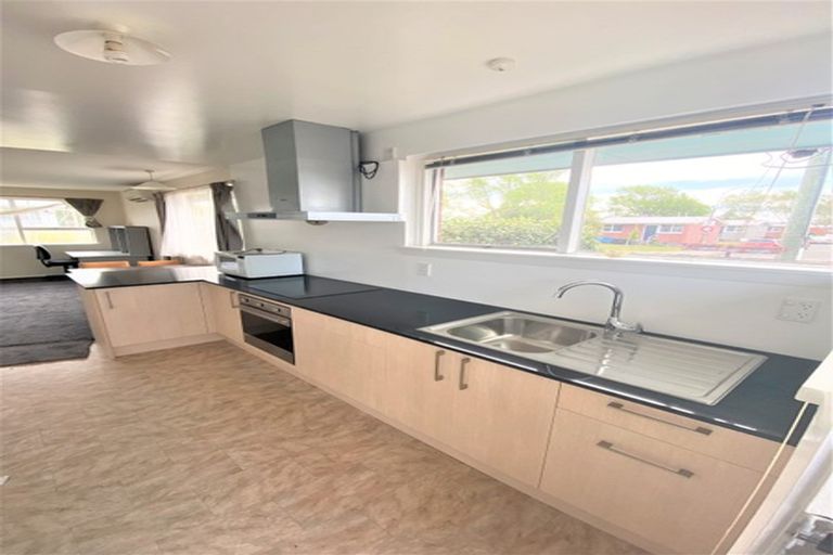 Photo of property in 1/13 Bowen Street, Upper Riccarton, Christchurch, 8041