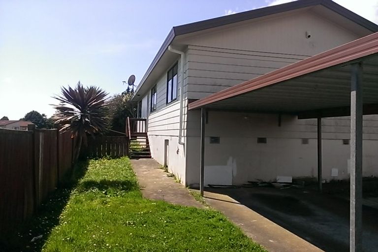 Photo of property in 1/27 Silver Creek Road, Weymouth, Auckland, 2103