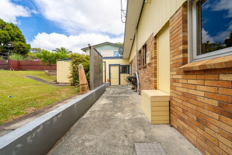 Photo of property in 32 Kohe Street, Parahaki, Whangarei, 0112