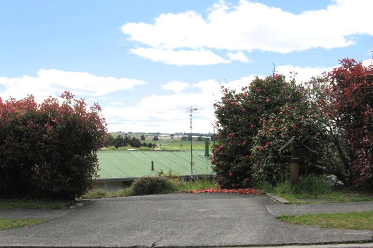 Photo of property in 11 Scenic Heights, Acacia Bay, Taupo, 3330