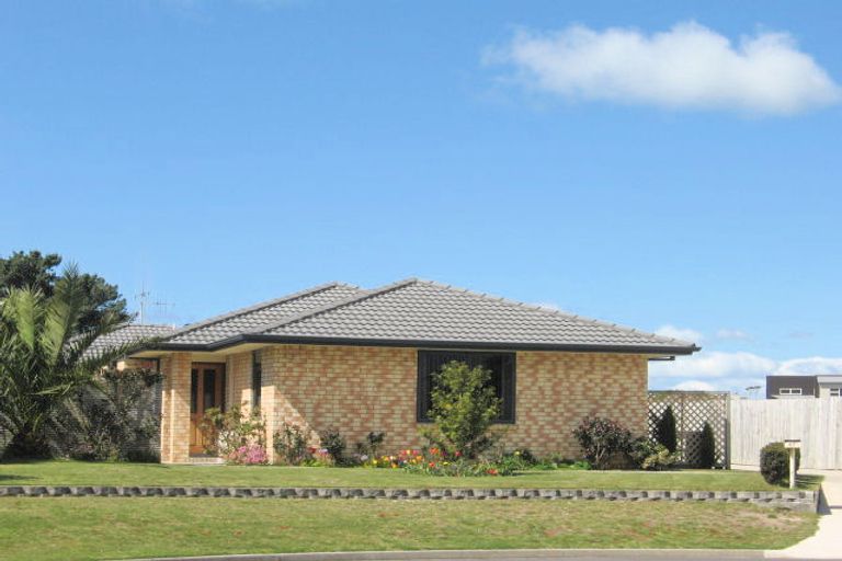 Photo of property in 57 Pirika Place, Papamoa Beach, Papamoa, 3118