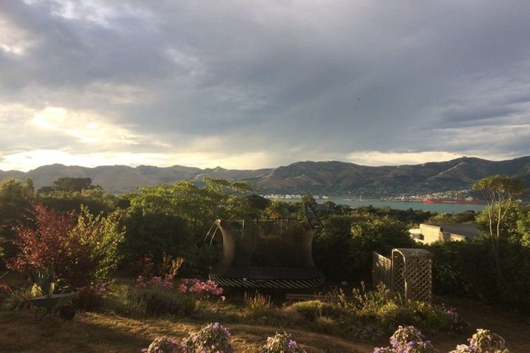 Photo of property in 4 Te Papau Crescent, Diamond Harbour, 8972