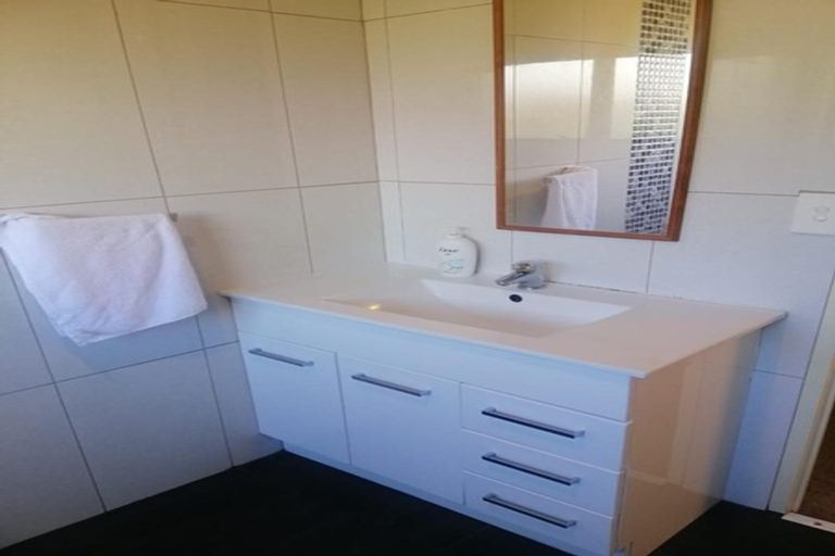 Photo of property in 3/29 Aeronautic Road, Takanini, 2112