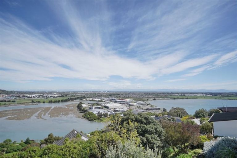 Photo of property in 78 Cannon Hill Crescent, Mount Pleasant, Christchurch, 8081