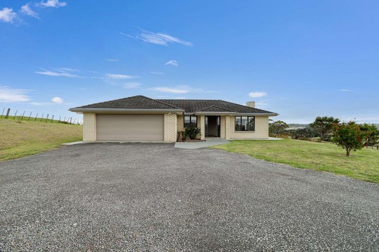 Photo of property in 667 Pahi Road, Pahi, Paparoa, 0571