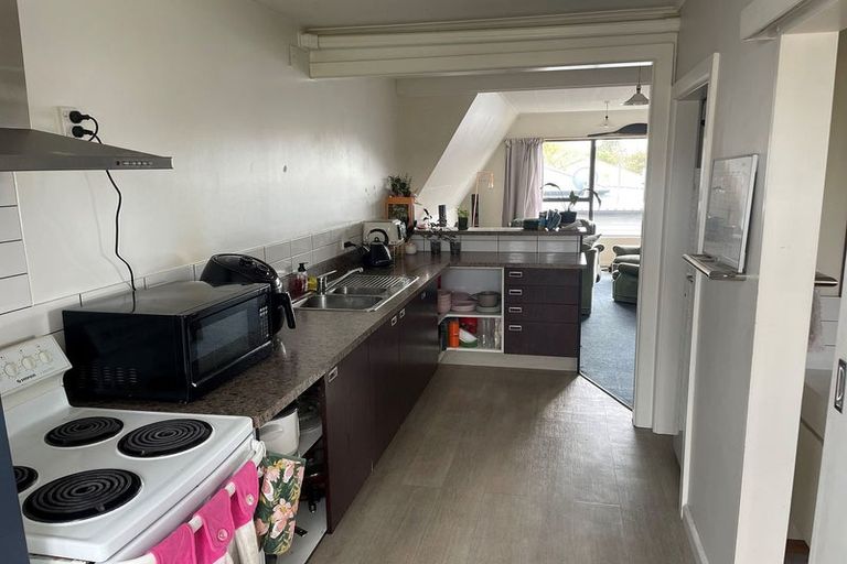 Photo of property in 2/43 Brockworth Place, Riccarton, Christchurch, 8011