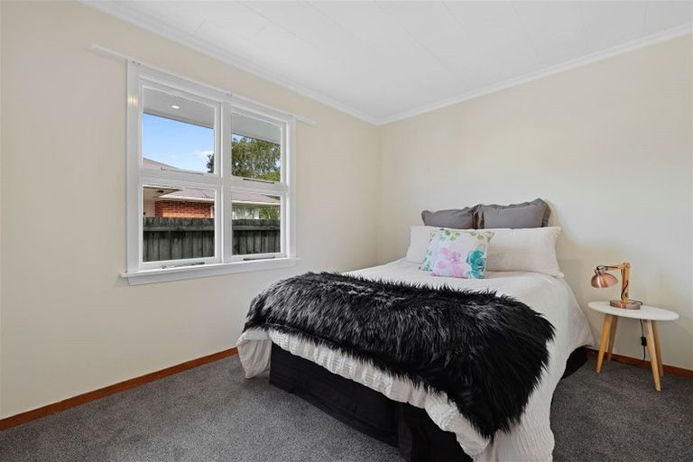 Photo of property in 36 Bevington Street, Avonhead, Christchurch, 8042