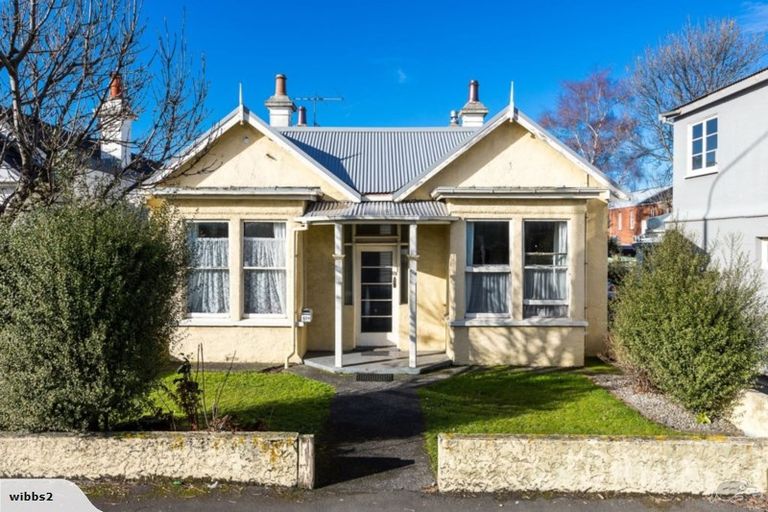 Photo of property in 824 Cumberland Street, North Dunedin, Dunedin, 9016