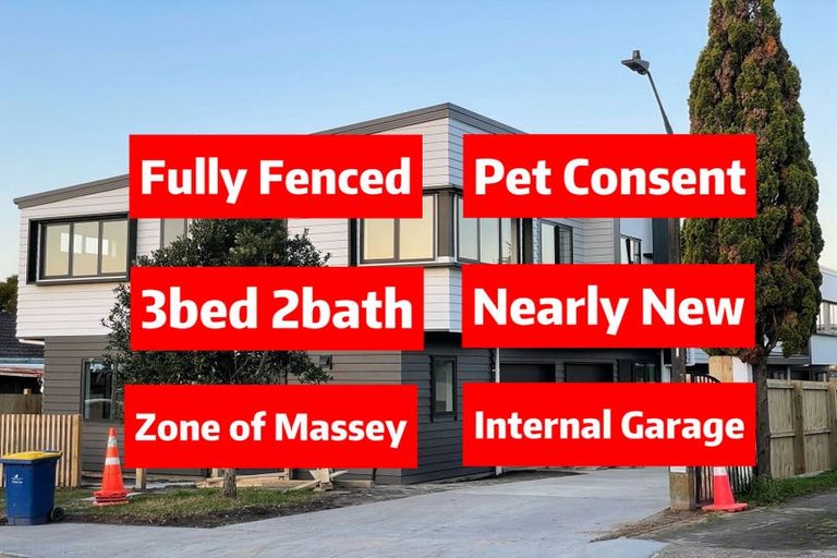 Photo of property in 15b Pipitea Place, Massey, Auckland, 0614