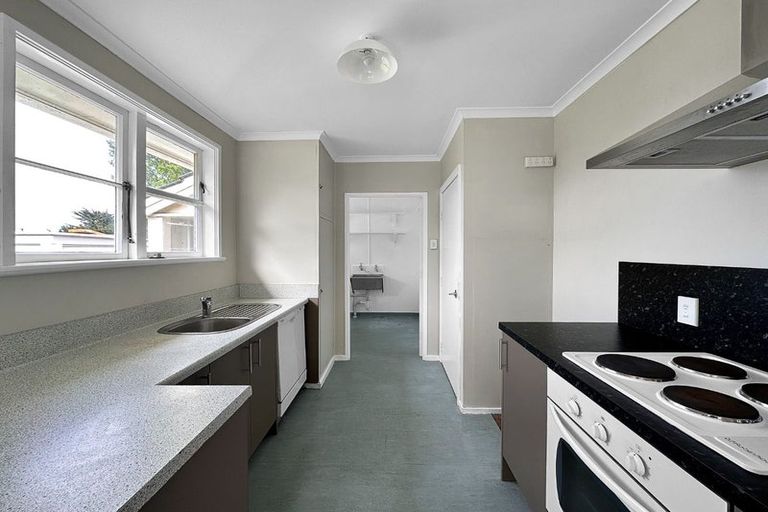 Photo of property in 19 Maire Street, Gonville, Whanganui, 4501