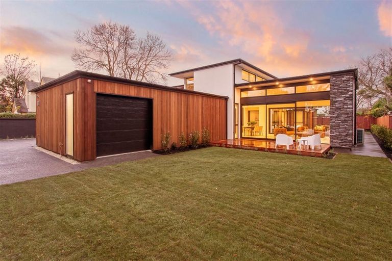 Photo of property in 99a Fendalton Road, Fendalton, Christchurch, 8014