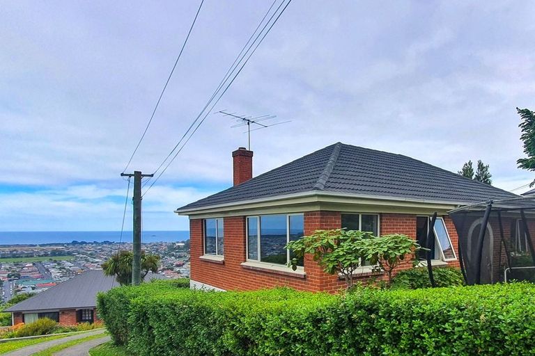Photo of property in 139 Forfar Street, Clyde Hill, Dunedin, 9011
