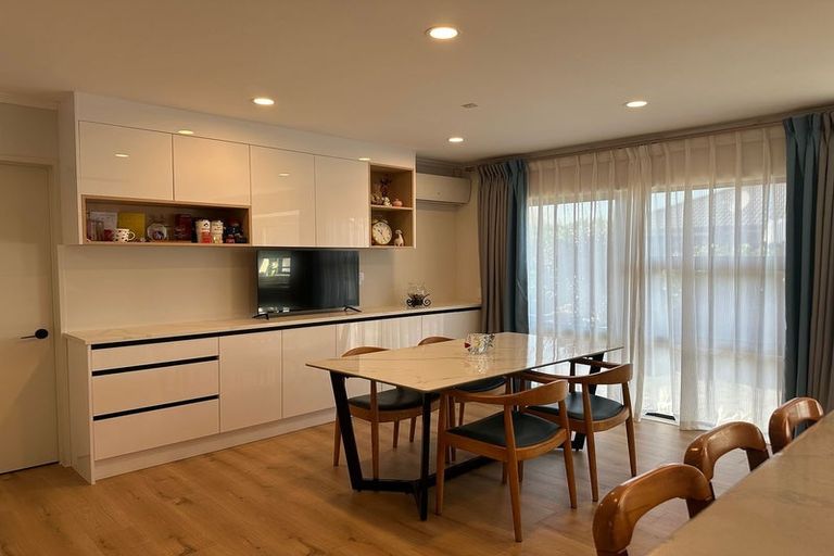 Photo of property in 59 Frank Nobilo Drive, Golflands, Auckland, 2013