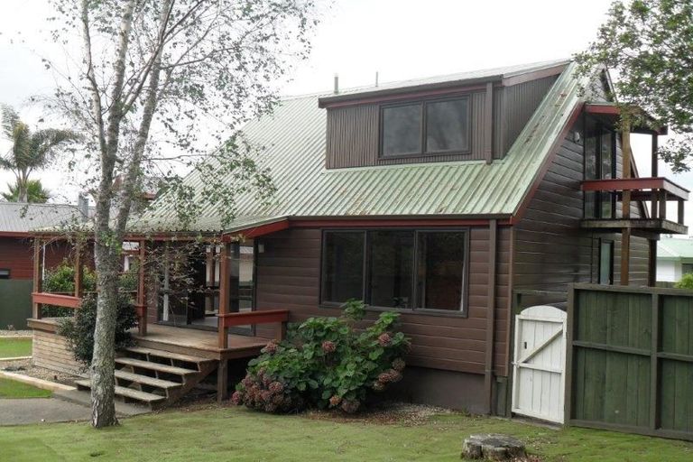 Photo of property in 1 Waikare Place, Welcome Bay, Tauranga, 3112