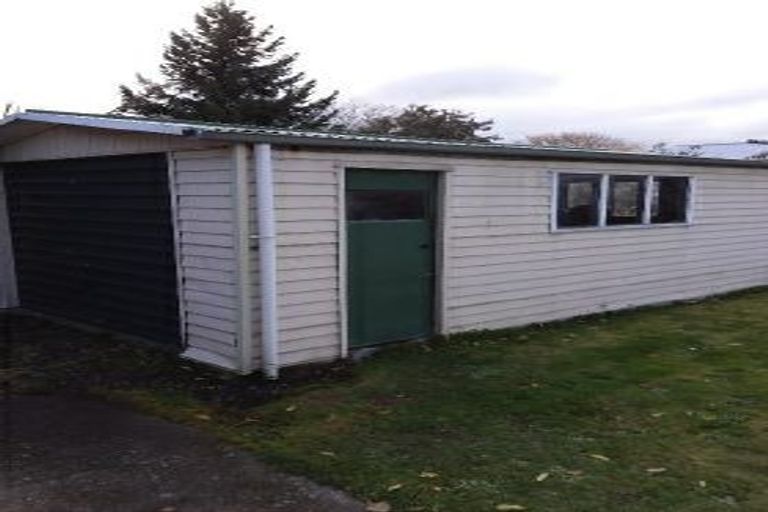 Photo of property in 39 Coutts Road, Gore, 9710