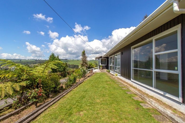Photo of property in 30 Mountain Road, Western Heights, Rotorua, 3015