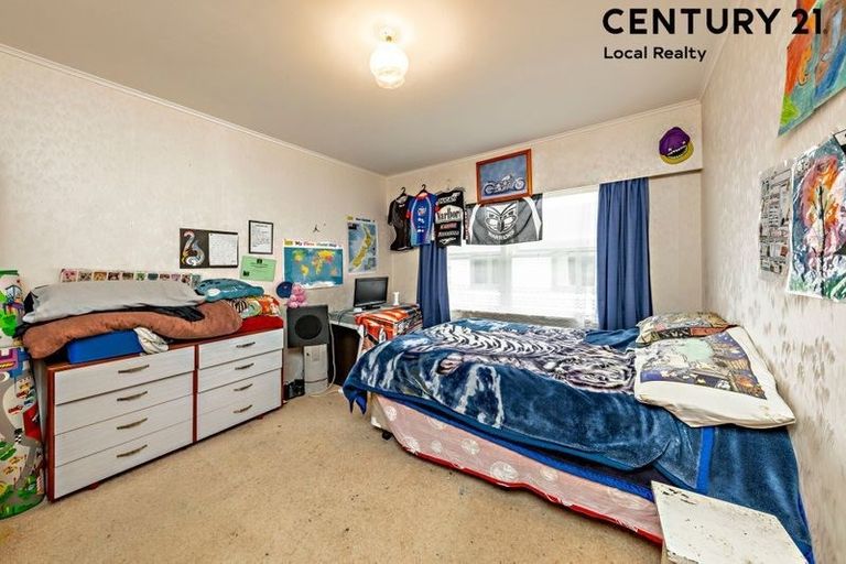 Photo of property in 32 Mcleod Road, Weymouth, Auckland, 2103