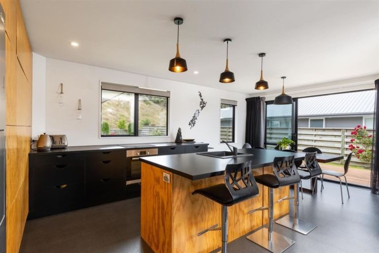 Photo of property in 8 Quinnat Street, Albert Town, Wanaka, 9305